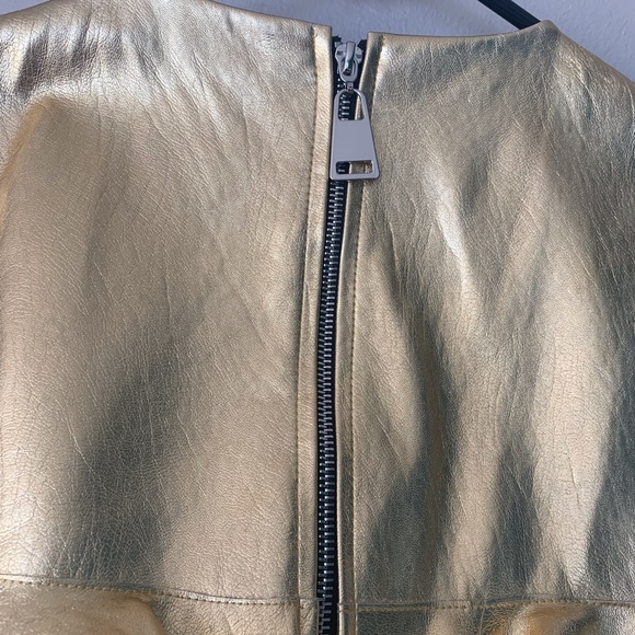 Gold Ruffle cropped top - Picture 5 of 5